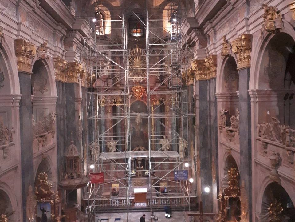 UNIQUE INSTALLATION INSTALLATION FOR RESTRUCTURING WORKS IN GARNISON TEMPLE OF APOSTLES PETER AND PAUL.